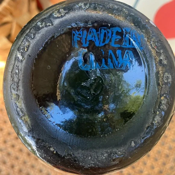 Golden Chinoiserie Painted Peonies Ceramic Vase - Picture 11 of 12